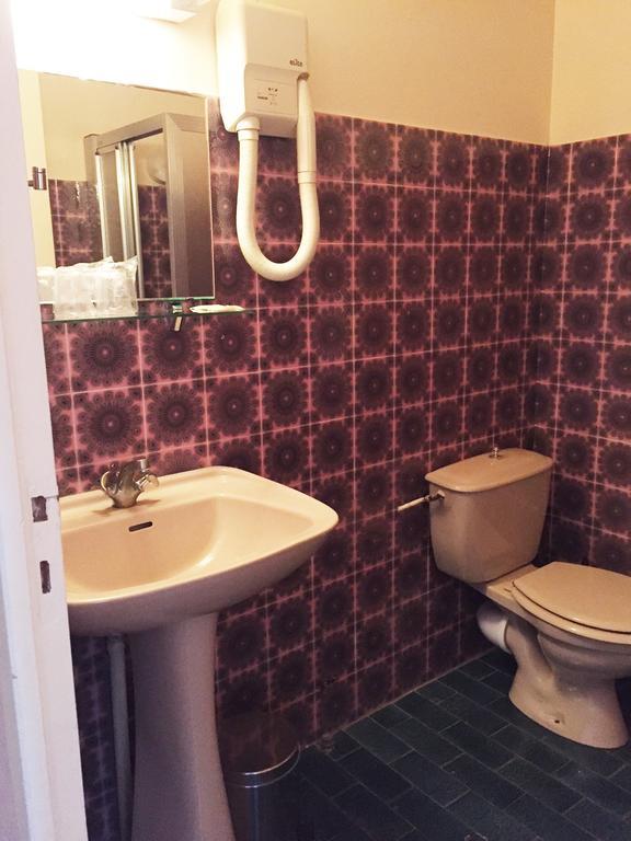 Hotel Le Rocher Blanc Albaret-Sainte-Marie Dış mekan fotoğraf
